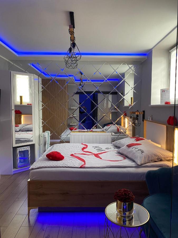 Apartament "Love" Centrum Z Duza Wanna Dla Dwojga 格涅兹诺 外观 照片