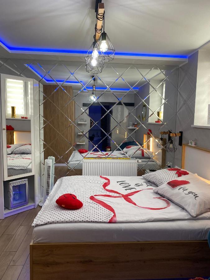 Apartament "Love" Centrum Z Duza Wanna Dla Dwojga 格涅兹诺 外观 照片