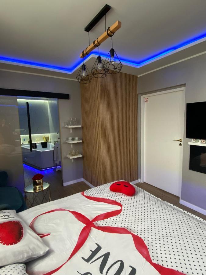 Apartament "Love" Centrum Z Duza Wanna Dla Dwojga 格涅兹诺 外观 照片